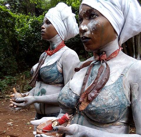 Nollywood actresses in a juju session in one of the films
