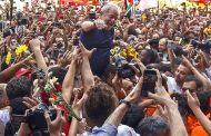 Big Puzzle as Lula Surrenders, Goes to Jail