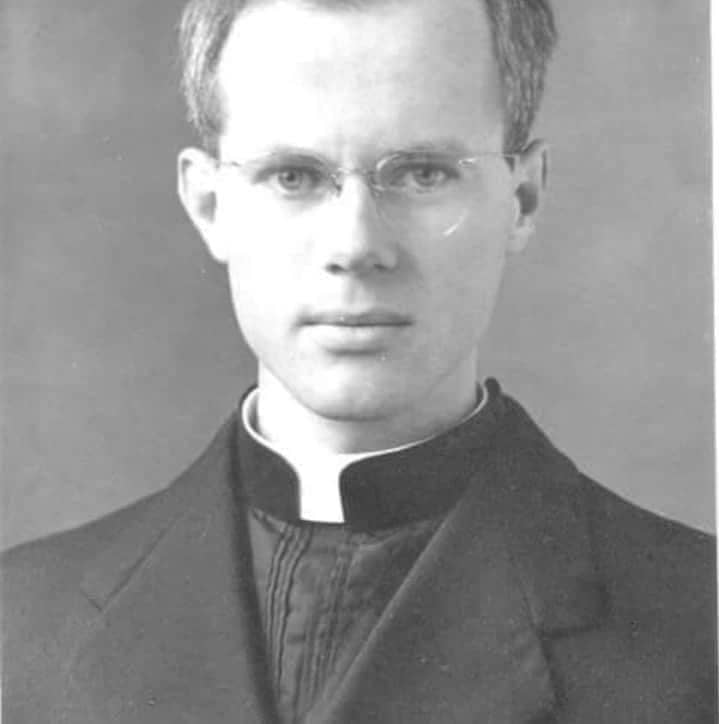 Rev Fr. Angus Fraser, Legendary Principal of Mt St Gabriel’s Gets A Resting Place @ Last