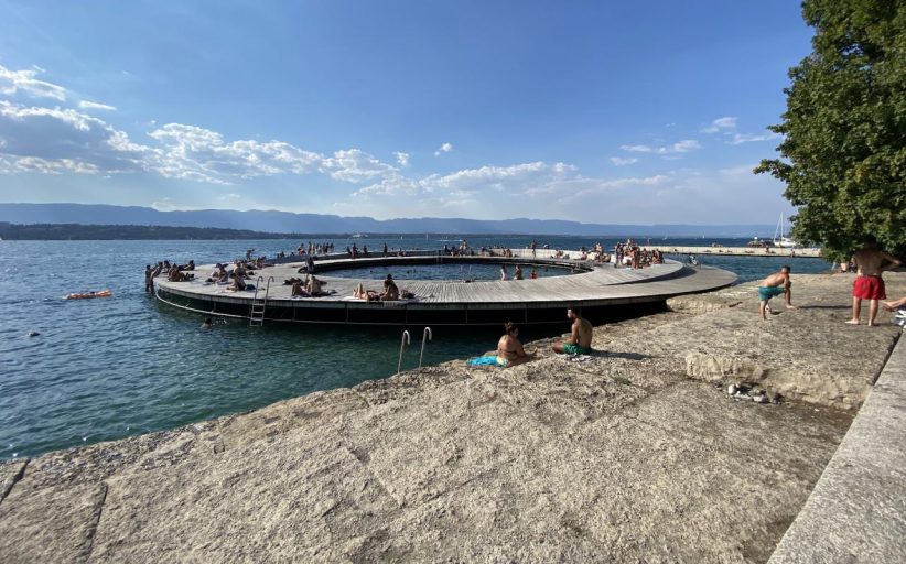 An Enjoyable Afternoon at Quay de Cologny in Geneva